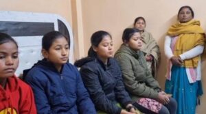 आदिवासी समाज की चार बेटियां बनीं एयर होस्टेस