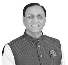 एयर इंडिया विमान दुर्घटना की 5 दिल दहला देने वाली कहानियाँ: जीवित बचे व्यक्ति से लेकर नेताओं की त्रासदी तक 3 image 1