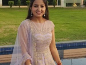 कौन हैं उत्तराखंड की सोशल वर्कर स्वाति कपूर? रोजाना 1200 से अधिक लोगों के लिए करतीहैं 'थाल सेवा'