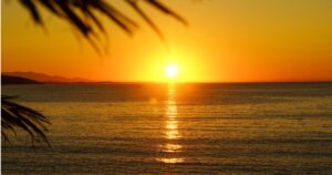 आदित्य हृदयम स्तोत्र: सफलता और आत्मविश्वास जगाने वाला अजेय वैदिक कवच