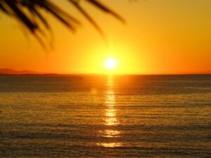 आदित्य हृदयम स्तोत्र: सफलता और आत्मविश्वास जगाने वाला अजेय वैदिक कवच