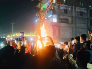 बांग्लादेश में हिंदू जीवन की कीमत: विश्व की चुप्पी और दोहरे मापदंड की कड़वी सच्चाई