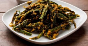 कुरकुरी भिंडी की सब्ज़ी (टमाटर रहित)